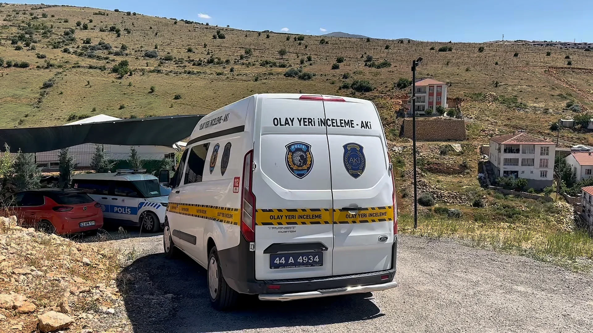 Husumetlisini pompalıyla vurdu!