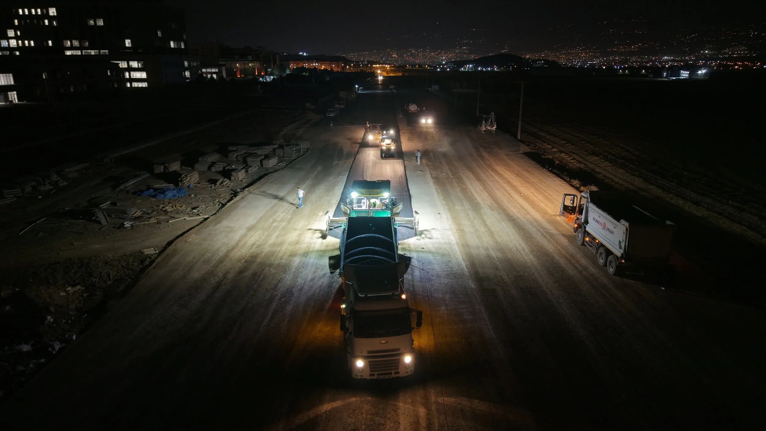 Hastane Yollarında Gece Mesaisi