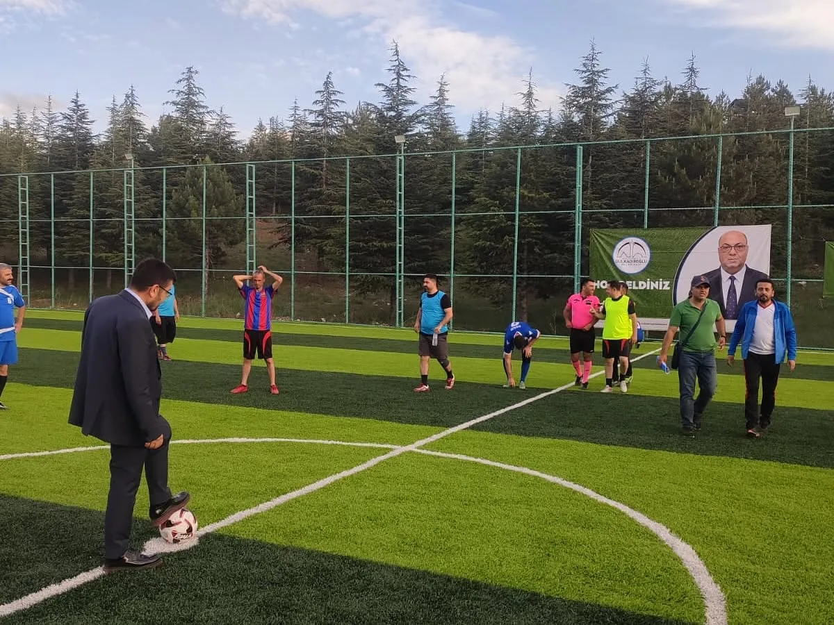 O Başkan Amatöre Tam 2 Yıldır “Can Suyu” Oluyor!